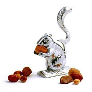 lot 6331 image: Norpro 6529 Davy CrackftIt Squirrel Nutcracker