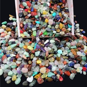 lot 10199 image: 800Pcs (3lb) Gemstones and Crystals Set,30Kinds Bulk Rocks and Minerals Science Kit,Rocks Collections for Kids,Tumbled Chips Crystals,Crushed Stones
