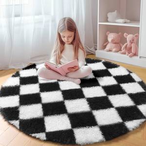 lot 3483 image: KICMOR Round Rug 4ft for Bedroom, Black and White Fluffy Soft Circle Area Rug Small Fuzzy Shag Shaggy Living Room Carpet, Indoor Checkered Circular Rug for Kids Room Home Decor Aesthetic, Nursery