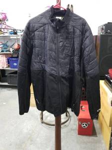 lot 3369 image: Champion Quilted Black Sports Jacket XXL