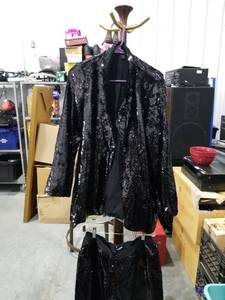 lot 3381 image: 2 PIECE EXPRESS JACKET AND PANTS SIZE LARGE
