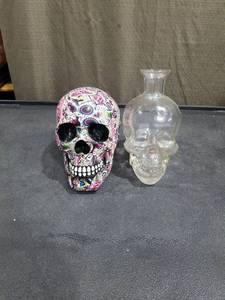 lot 3388 image: Decorative Skull Set - Day of the Dead Style and Glass Decanter