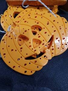 lot 3395 image: Halloween Pumpkins 8 Inch 5 Light Set Indoor Outdoor 7 Ft Lighted Length