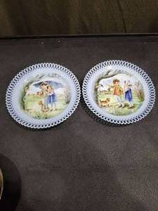 lot 3402 image: Bing & Grondahl Seasons Remembered Collector Plates