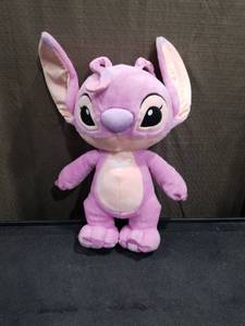 lot 3426 image: Disney Lilo & Stitch Angel Plush Toy