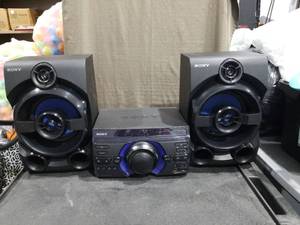 lot 3451 image: Sony High Power Home Audio System with Bluetooth