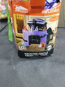 lot 3452 image: JOIEDOMI 6ft Halloween Haunted Castle Trunk Inflatable