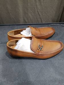 lot 3463 image: Steve Madden Tan Woven Leather Loafers Size 13