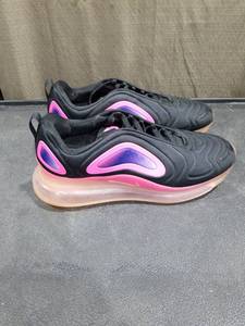 lot 3466 image: Nike Air Max 720 Black Pink Gradient Sneakers Size 12.5