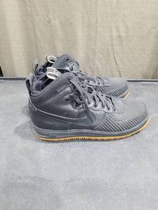 lot 3469 image: Nike Lunar Force 1 Duckboot Black Gum Size 13