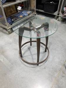 lot 3479 image: Modern Round Glass End Table