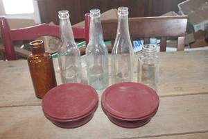 lot 3318 image: Vintage Glass Bottles & Visions by Corning Dishes