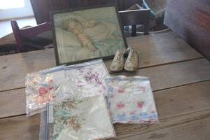 lot 3330 image: Vintage Hankies, Baby Shoes & More