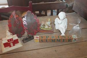 lot 3332 image: Viking Glass Bell & More