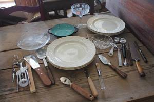 lot 3344 image: Misc. Kitchen Utensils and More