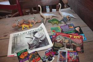 lot 3398 image: Dinosaur Lot