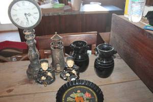 lot 3404 image: Vtg. Made in Japan Figurines & More