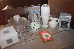 lot 3416 image: IOB Marilyn Monroe Porcelain Box & More