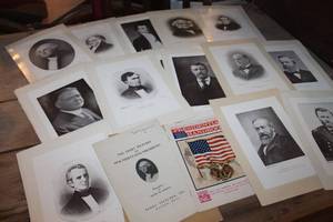 lot 3422 image: Vtg. President Pictures and More