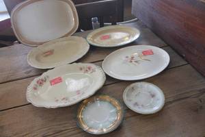 lot 3434 image: Vtg. Homer Laughlin Platter and More