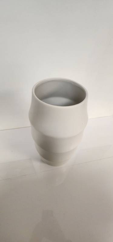 lot 67299 image: Modern White Ceramic Ribbed Vase - Retail $35