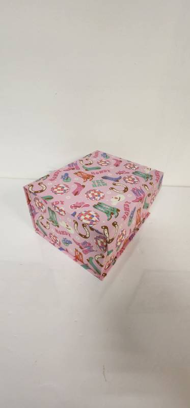 lot 67463 image: Western Cowgirl Storage Box S- Retail $10