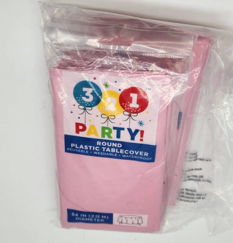 lot 67873 image: 321 Party Round Pink Plastic Tablecover 4PACK