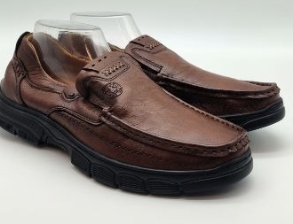 lot 67230 image: Brown Leather Slip-on Loafers Size CN41