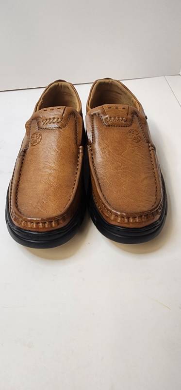 lot 68027 image: Brown Leather Slip-on Comfort Loafers Size39