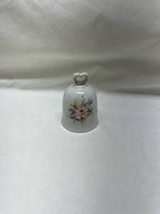 lot 35 image: Floral Porcelain Bell with Heart Handle