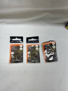 lot 36 image: Ready2Fish Bait Holder Hooks - Size 2 (3 Pack)
