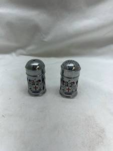 lot 97 image: London Bridge Chrome Salt and Pepper Shakers