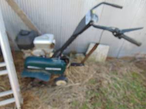 lot 2213 image: Craftsman rototiller-runs, needs work