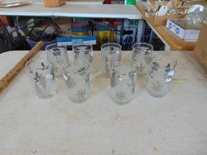 lot 2233 image: 8 Frosted Glasses - MCM