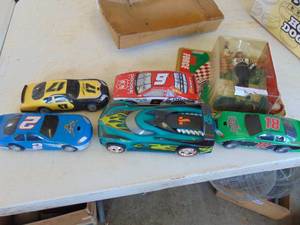 lot 2365 image: Nascar Collectibles