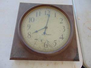 lot 2369 image: Vintage SEth Thomas Clock