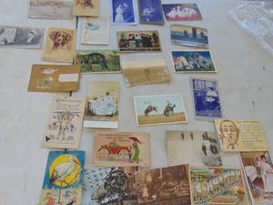 lot 2397 image: Vintage Postcards - Valentines