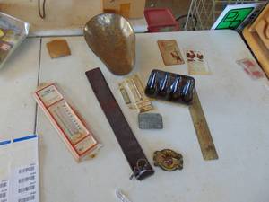 lot 2431 image: Thermometers and More