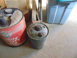 lot 2448 image: 1 Gallon Galvanized Can