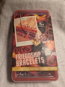 lot 1923 image: DIY Friendship Bracelets Craft Kit by Horizon Group