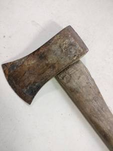 lot 18409 image: Collins Axe Wooden Handle Axe