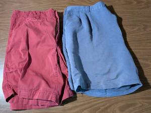 lot 4 image: Arizona Jean Co. Cotton Shorts Bundle - Size 42