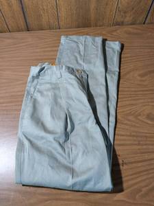 lot 5 image: Eddie Bauer Womens Khaki Pants