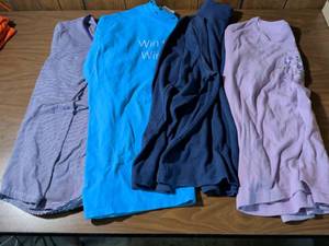 lot 7 image: Womens Hanes T-Shirt Bundle