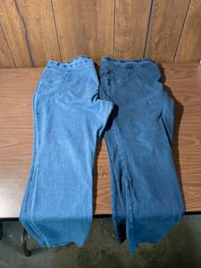 lot 13 image: XXL Blue Denim Jeans Bundle