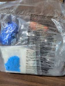 lot 49 image: Blue Party Confetti Roll with Star Shapes