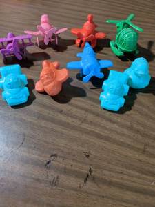 lot 50 image: 1980s R&R Toys Airplane Figures Collection