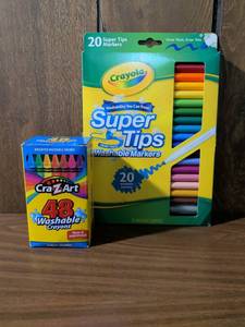 lot 64 image: Crayola Art Supply Bundle - Super Tips Markers and Washable Crayons