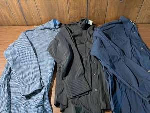 lot 84 image: Mens Chaps & Wrangler Button-Down Shirt Bundle