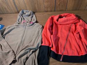 lot 117 image: Old Navy & Jockey Full Zip Hoodies Bundle